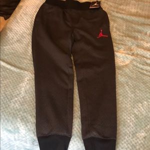 Boys L Jordan joggers